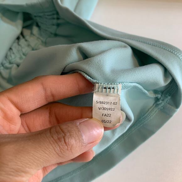 Athleta Tank Top Womens M Medium Sea Glass Gathered Front V Neck Sleeveless - Picture 9 of 11